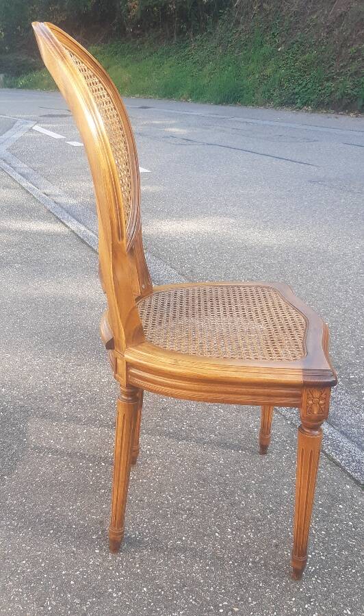 Set of 6 Louis XVI style medallion chairs