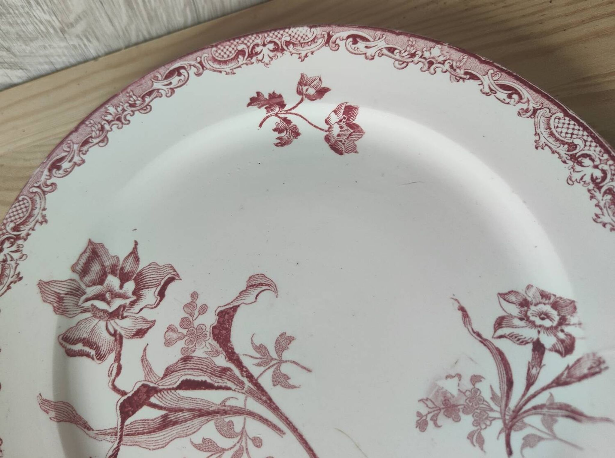6 assiettes à dessert modèle Fontanges par Sarreguemines