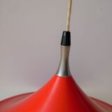 Tulip red metal hanging