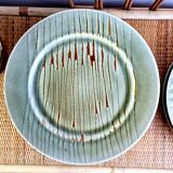 Set of 7 flat ceramic plates