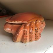 Boîte crabe en faïence signée Michel Caugant