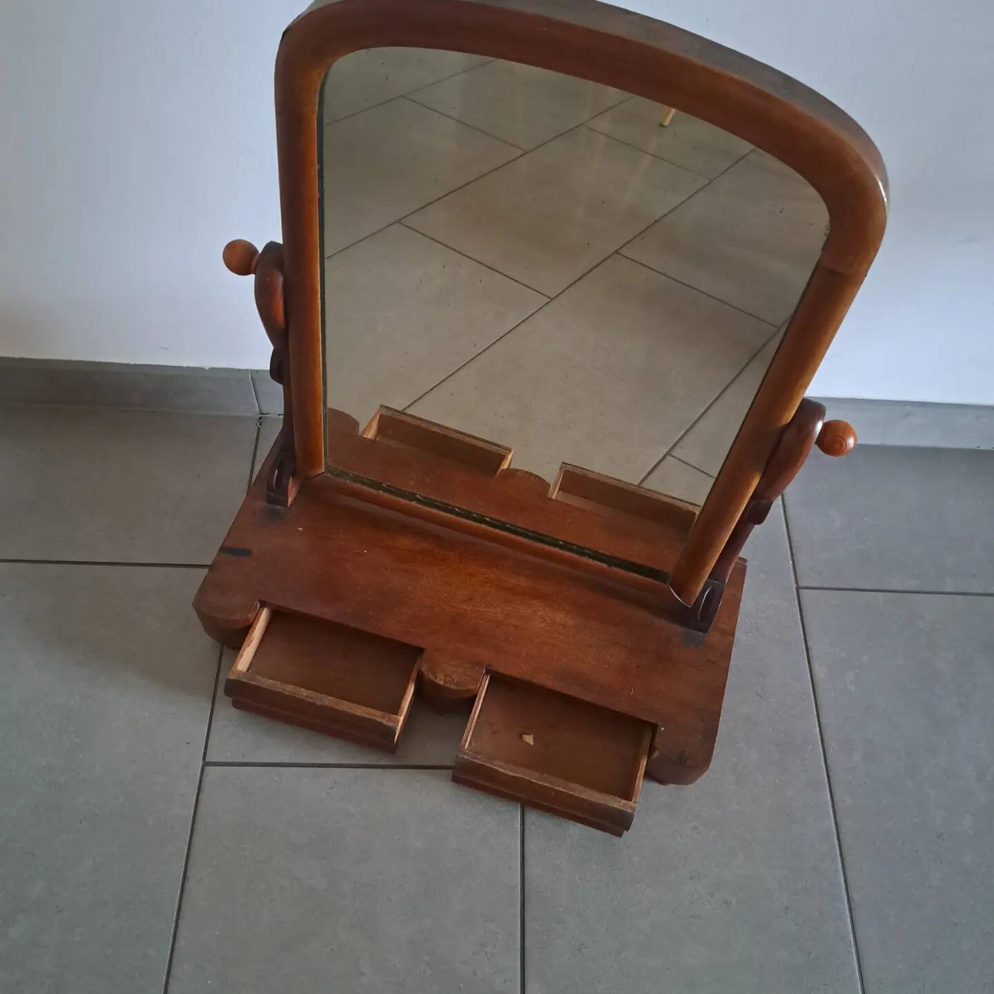 Free-standing dressing table, Art Deco