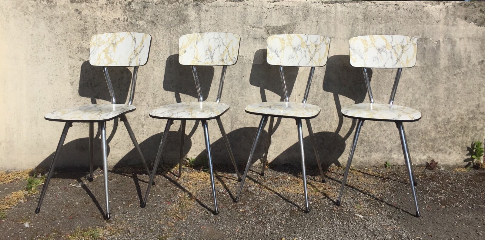 Série de 4 chaises formica de Roger Breton