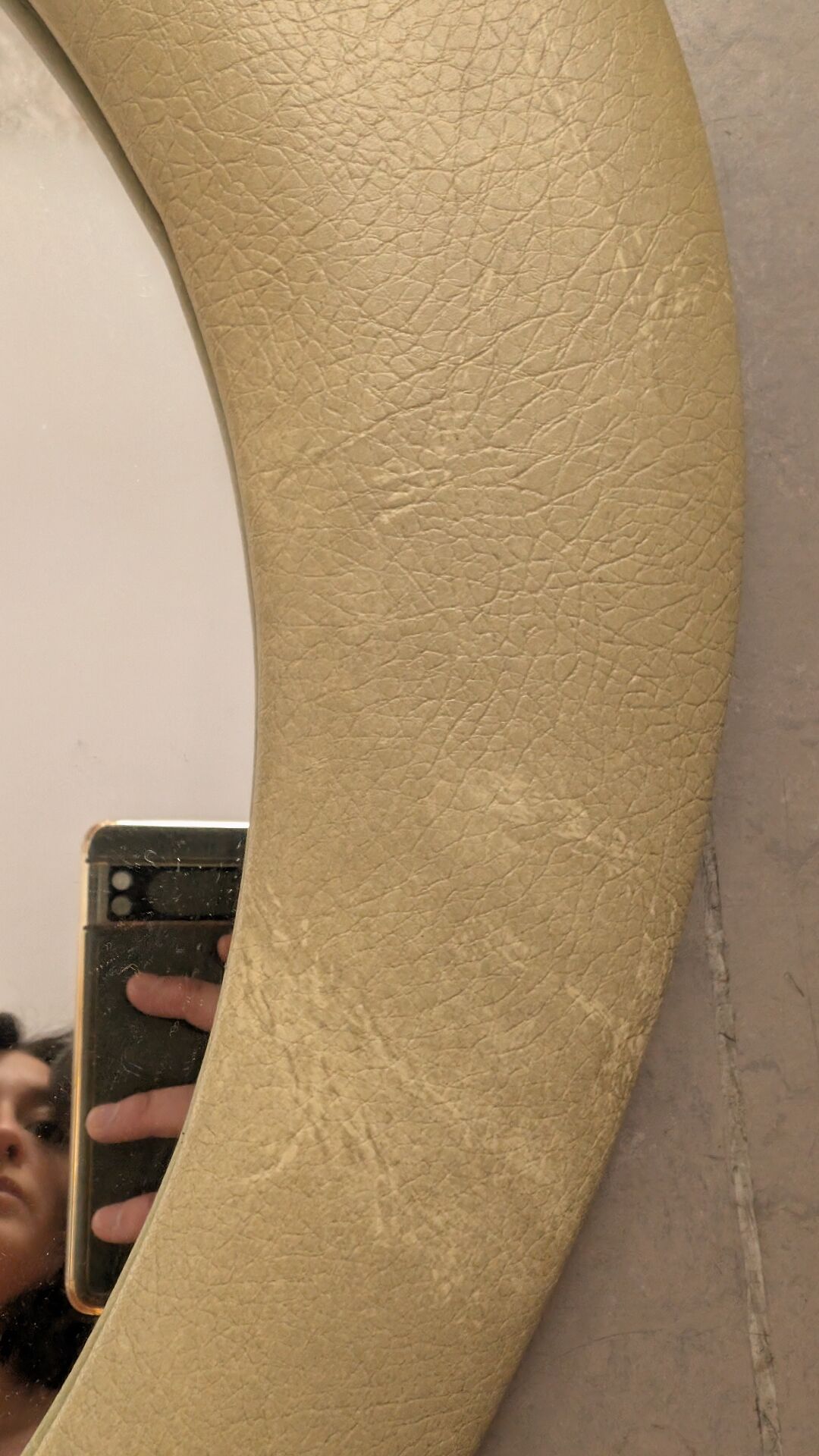Large eye-shaped mirror