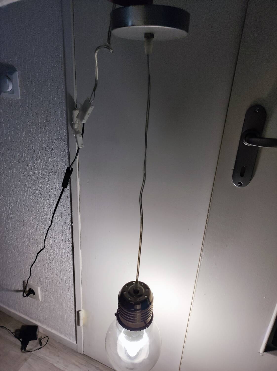 Bulb pendant
