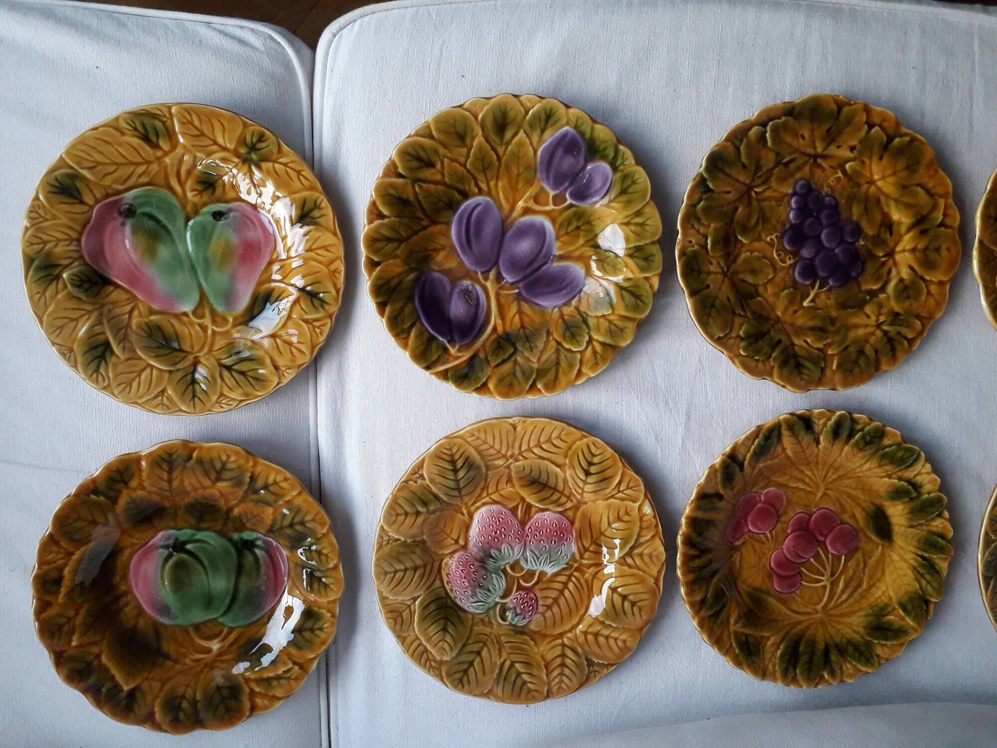 Set of 10 Sarreguemines dessert plates in slurry decorated fruit