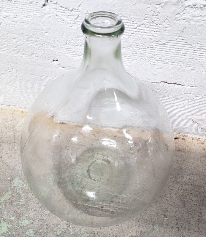 Transparent 25 liters demijohn