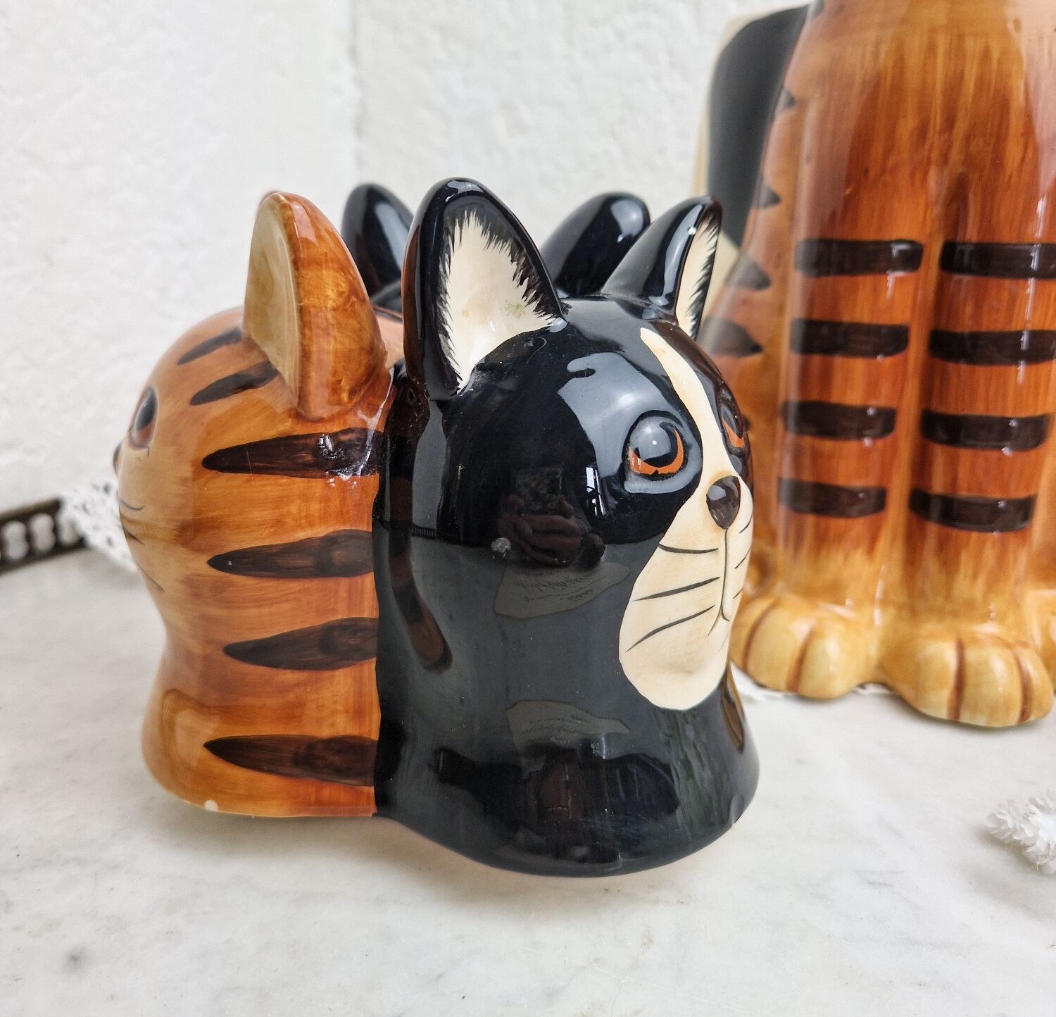 Cat cookie jar, ceramic cookie jar three vintage cats