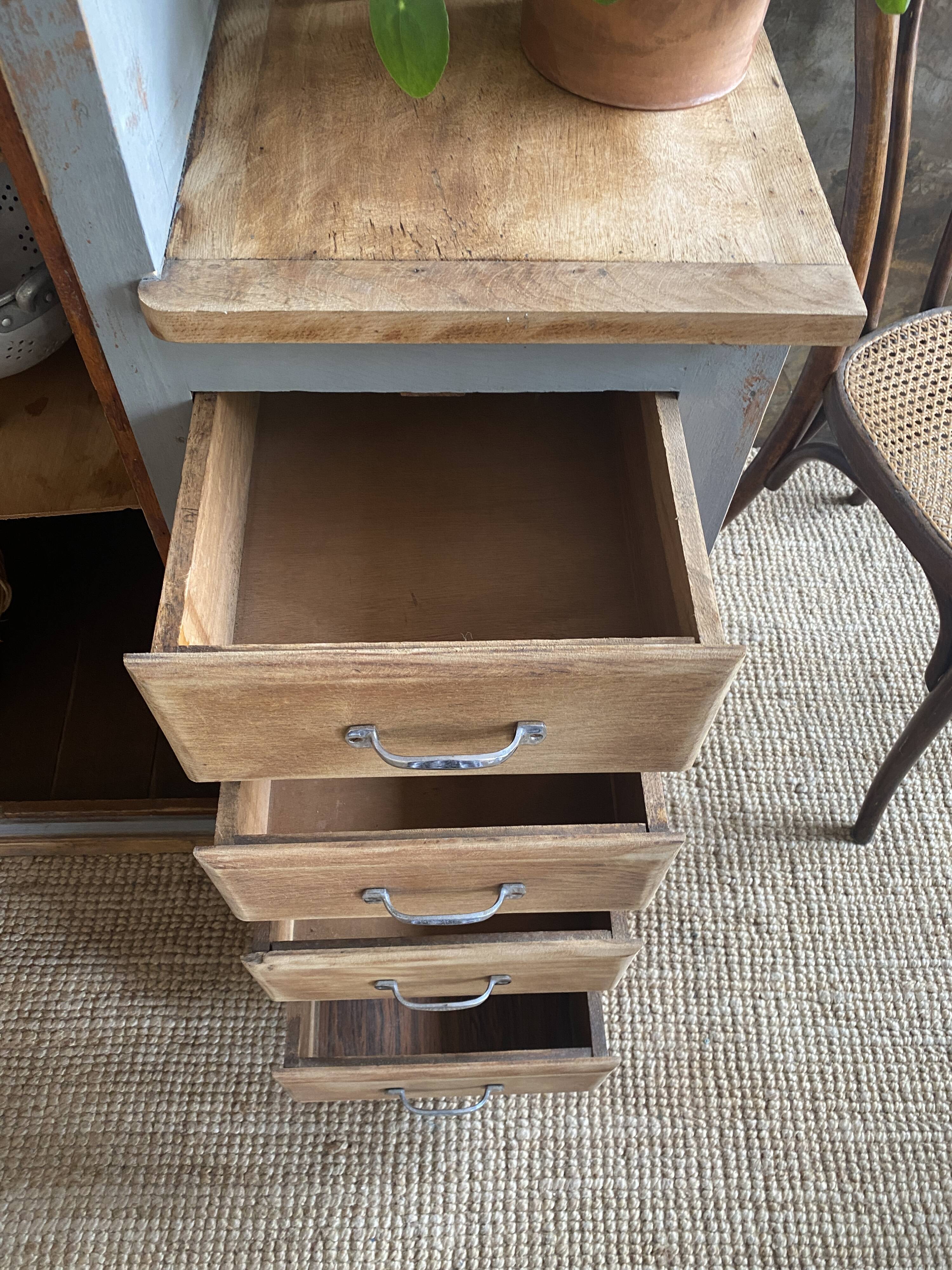 Asymmetrical chest of drawers