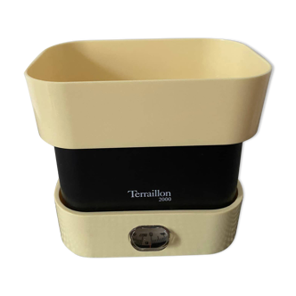 Terraillon vintage BA 2000 balance in yellow color in its original box