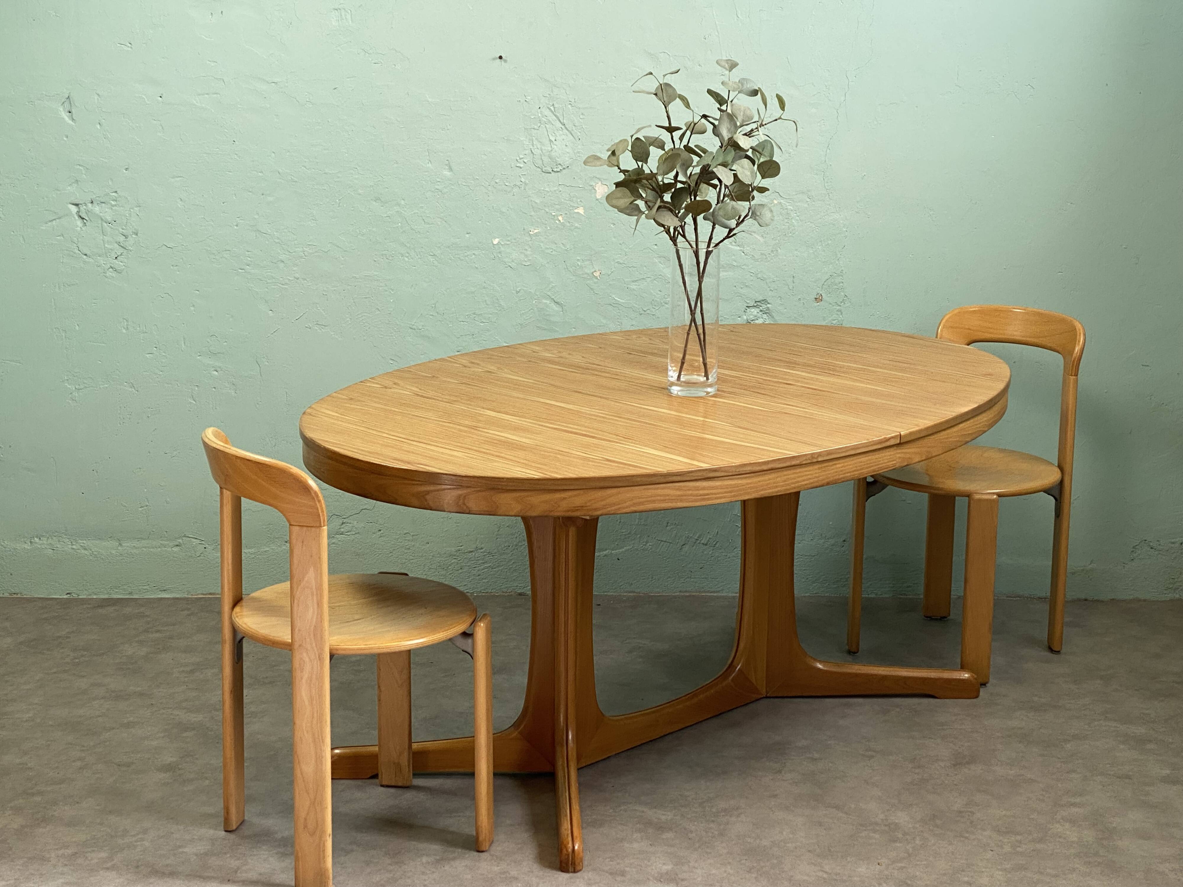 Extendable oval table 260cm Baumann