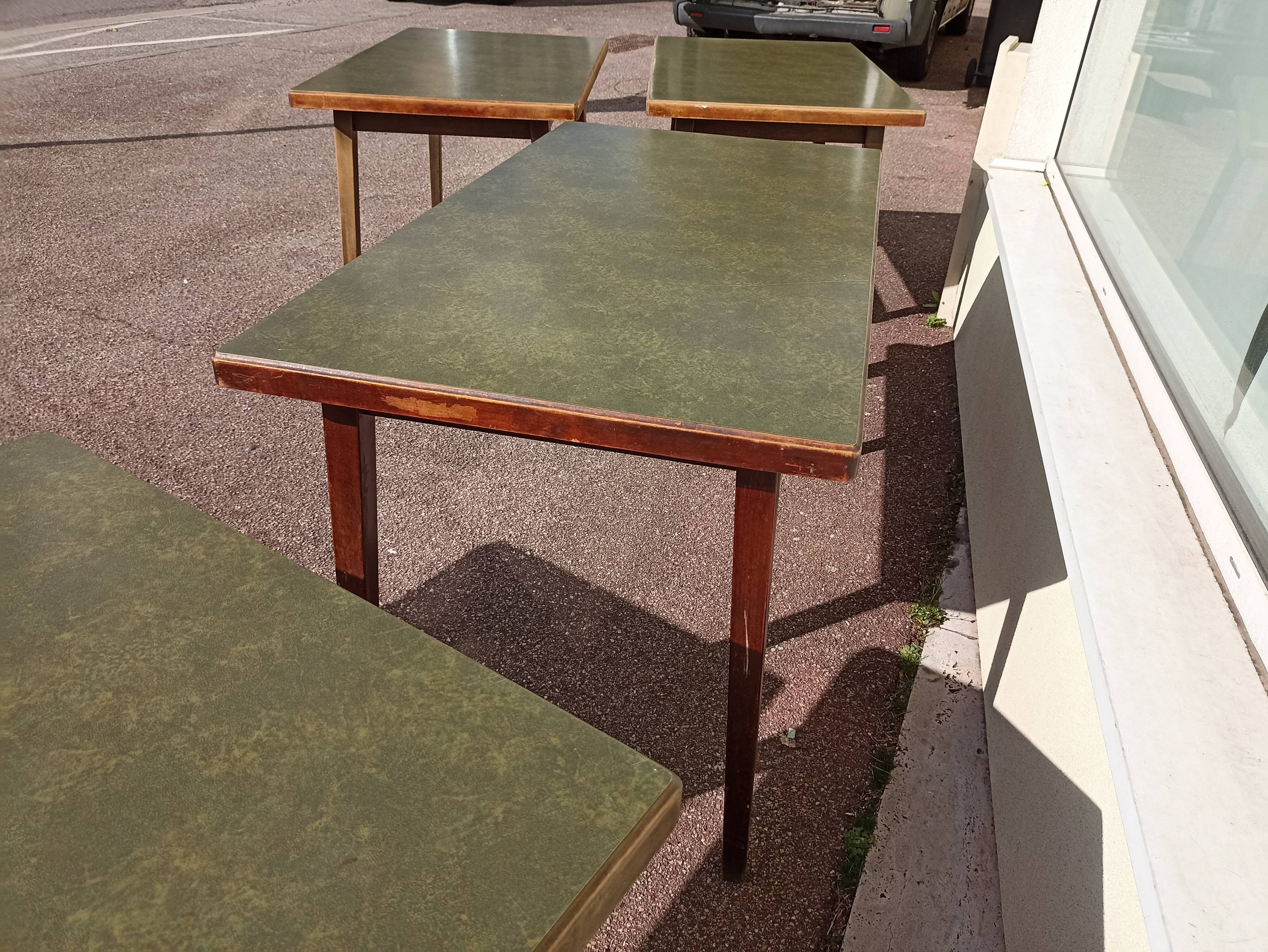 Set of 5 wooden and Formica bistro table