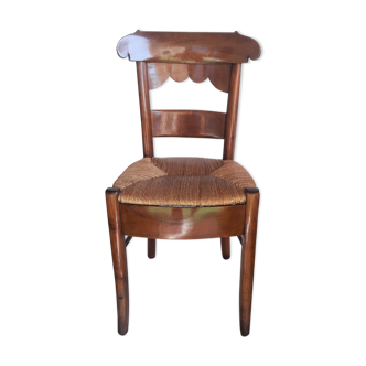 Ancient walnut mulch chair