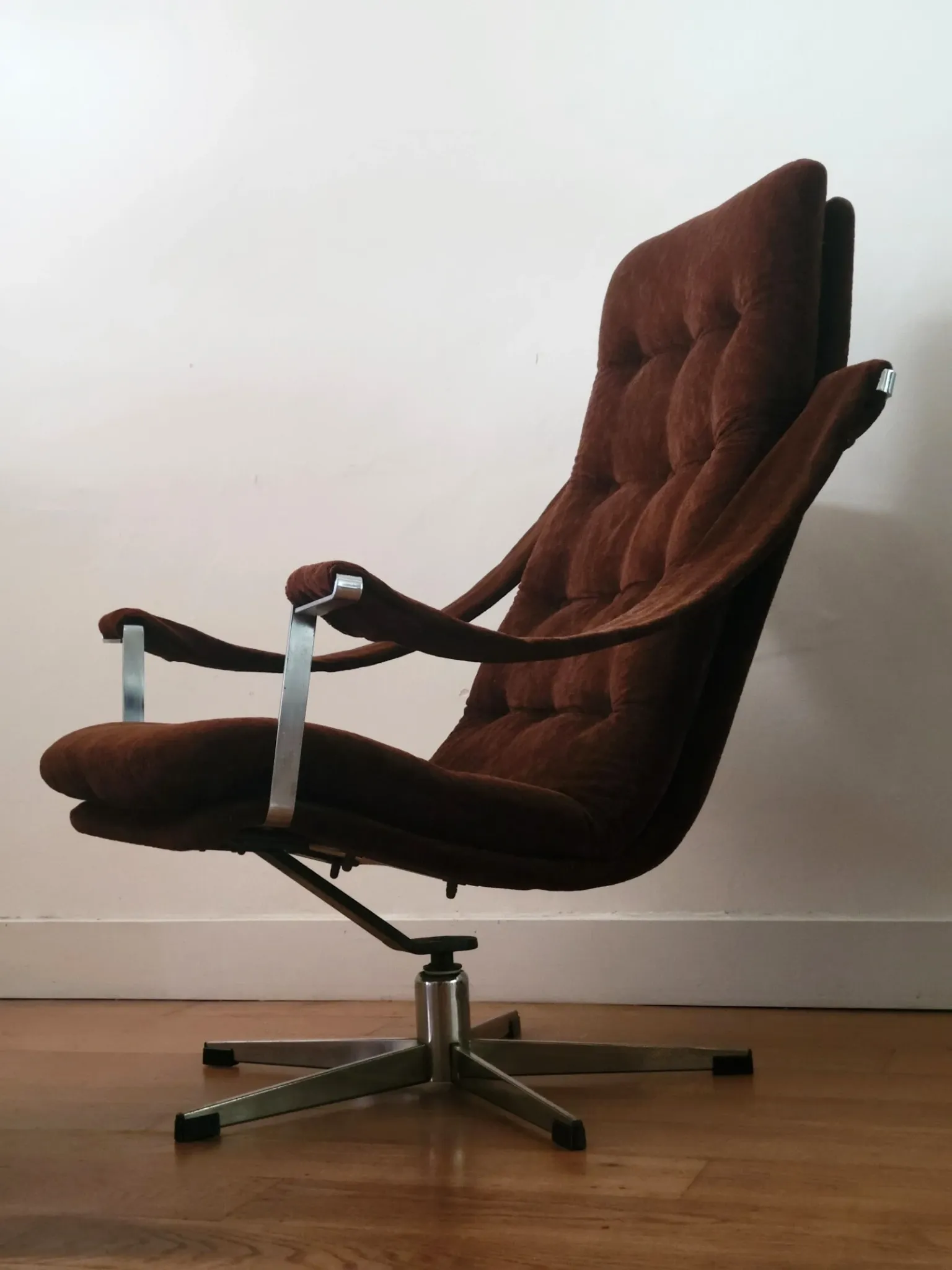 Geoffrey Harcourt swivel lounge chair with ottoman for Artifort