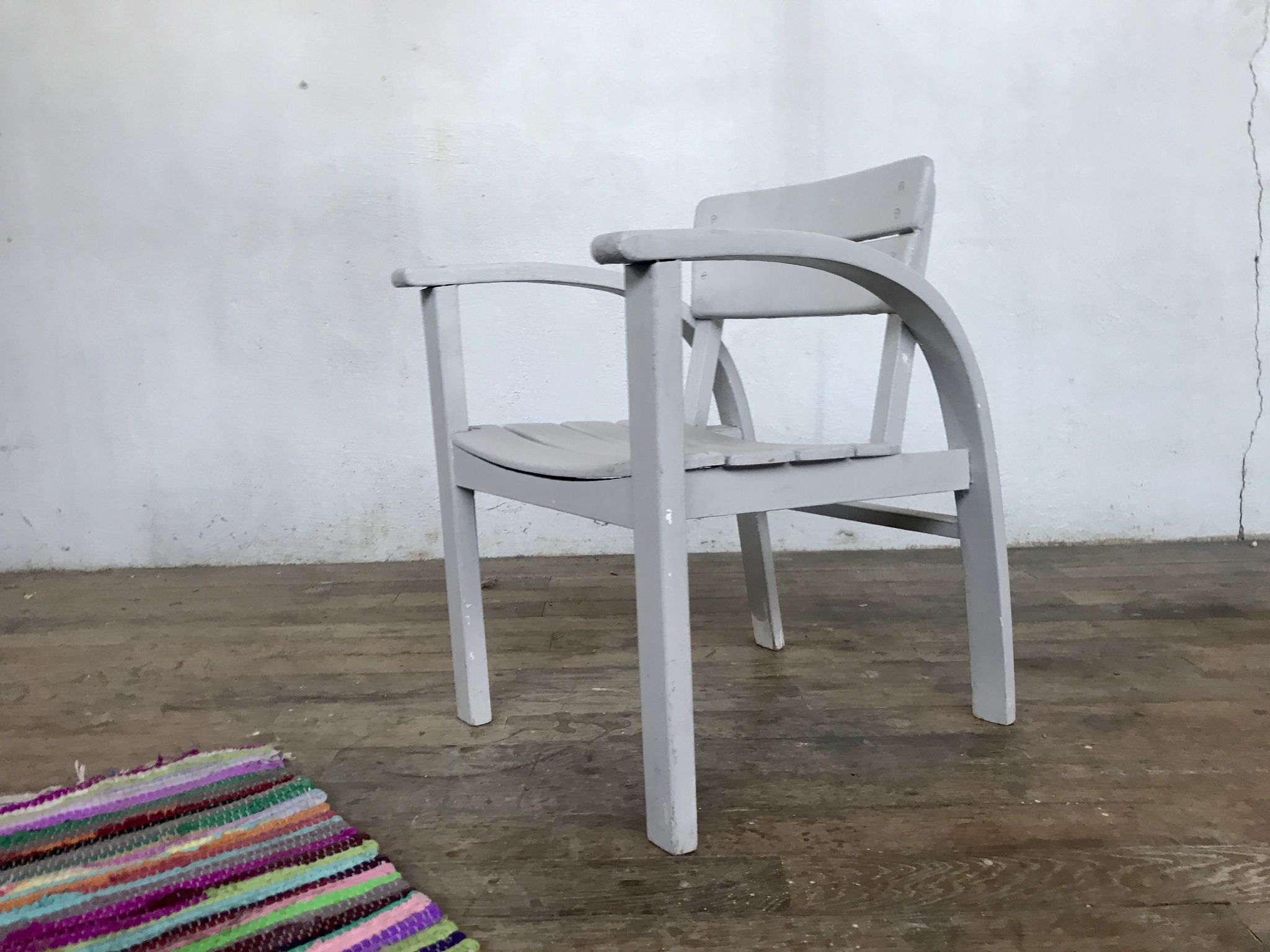 Fauteuil vintage pour enfant blanc gris clair 1950