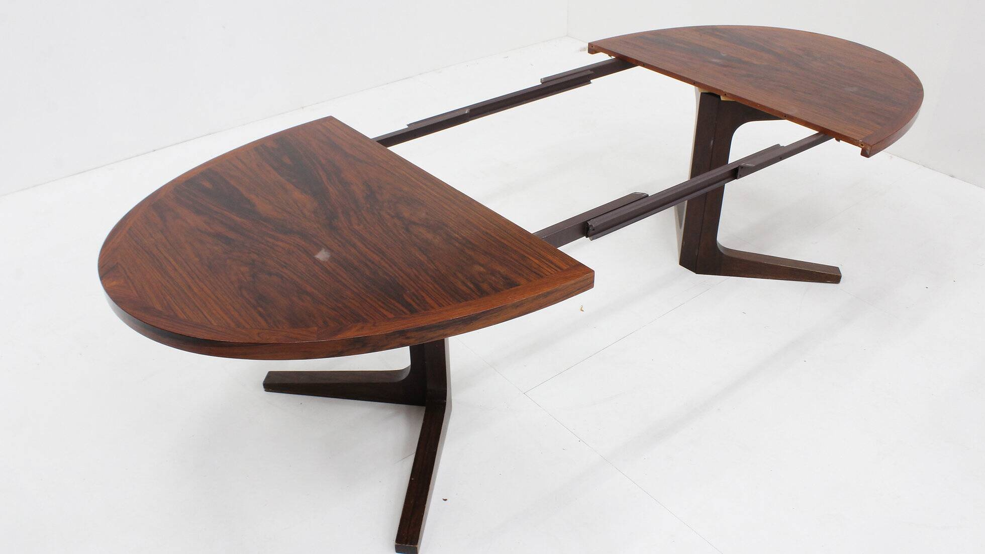 Vintage Danish oval extendable dining table palissander by Dyrlund