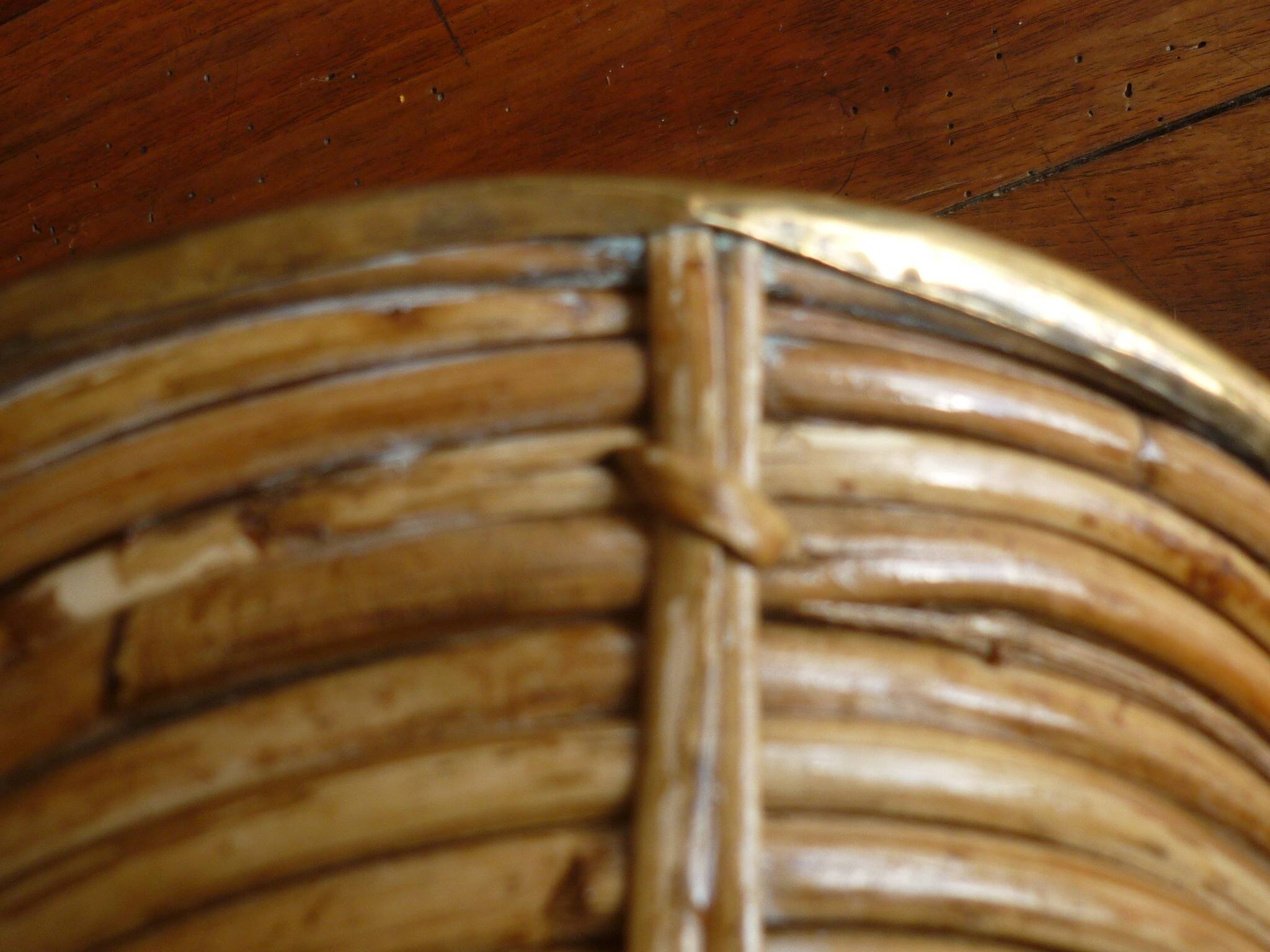 Bauhaus DLG rattan and brass bowl by Italian Gabriella Crespi