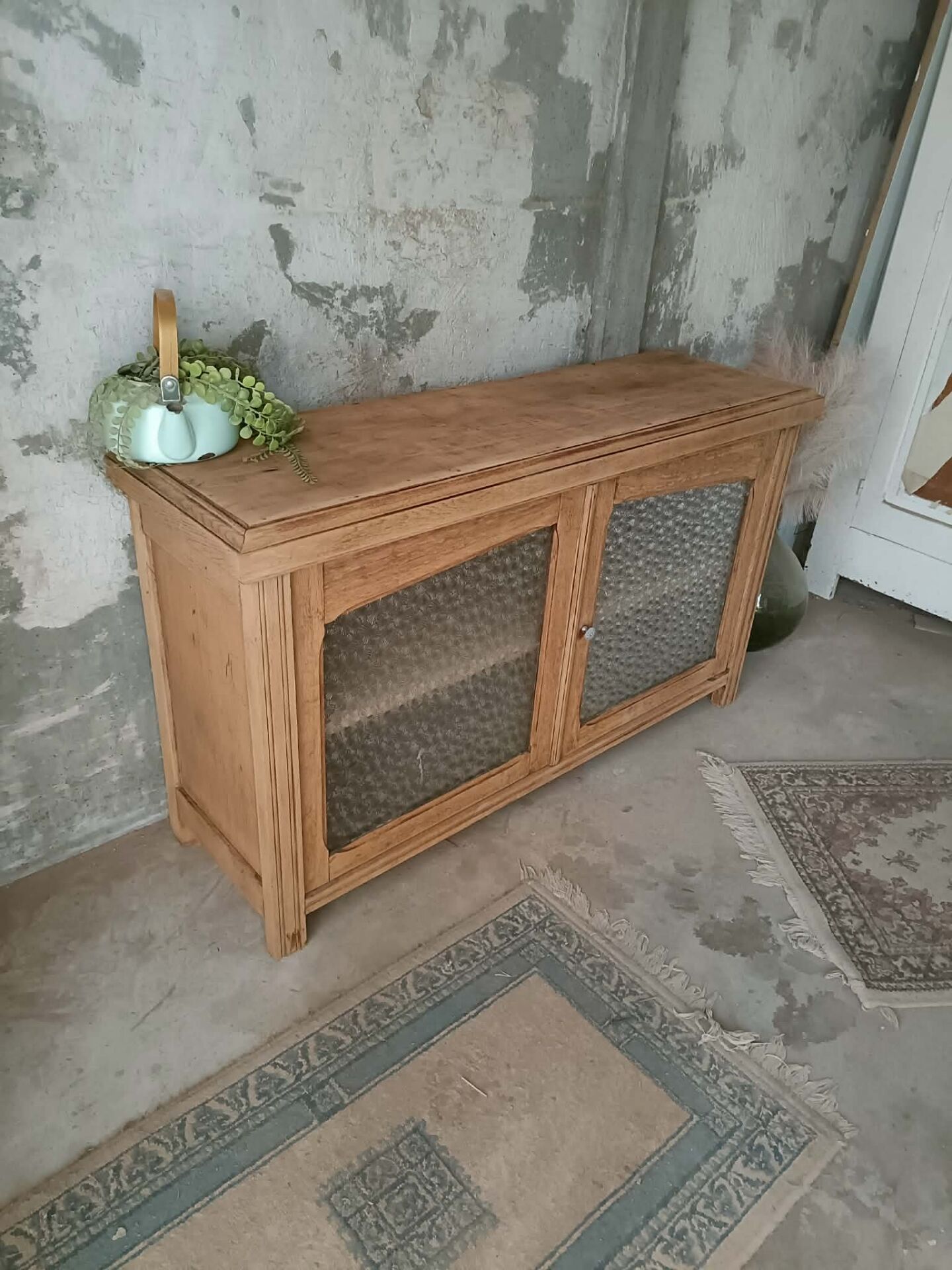 Buffet vitrine 