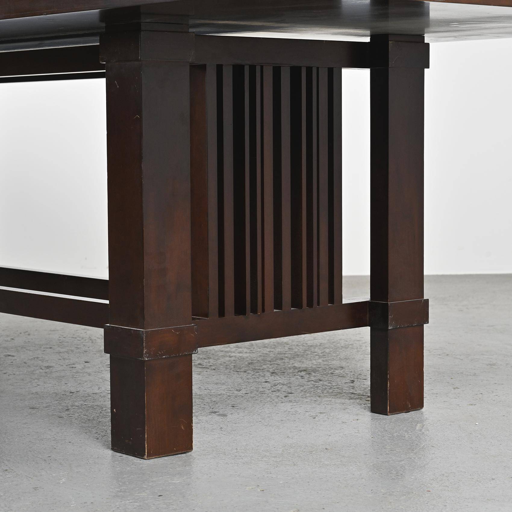 Table Taliesin 2 en cerisier, Frank Lloyd Wright, Cassina 1989