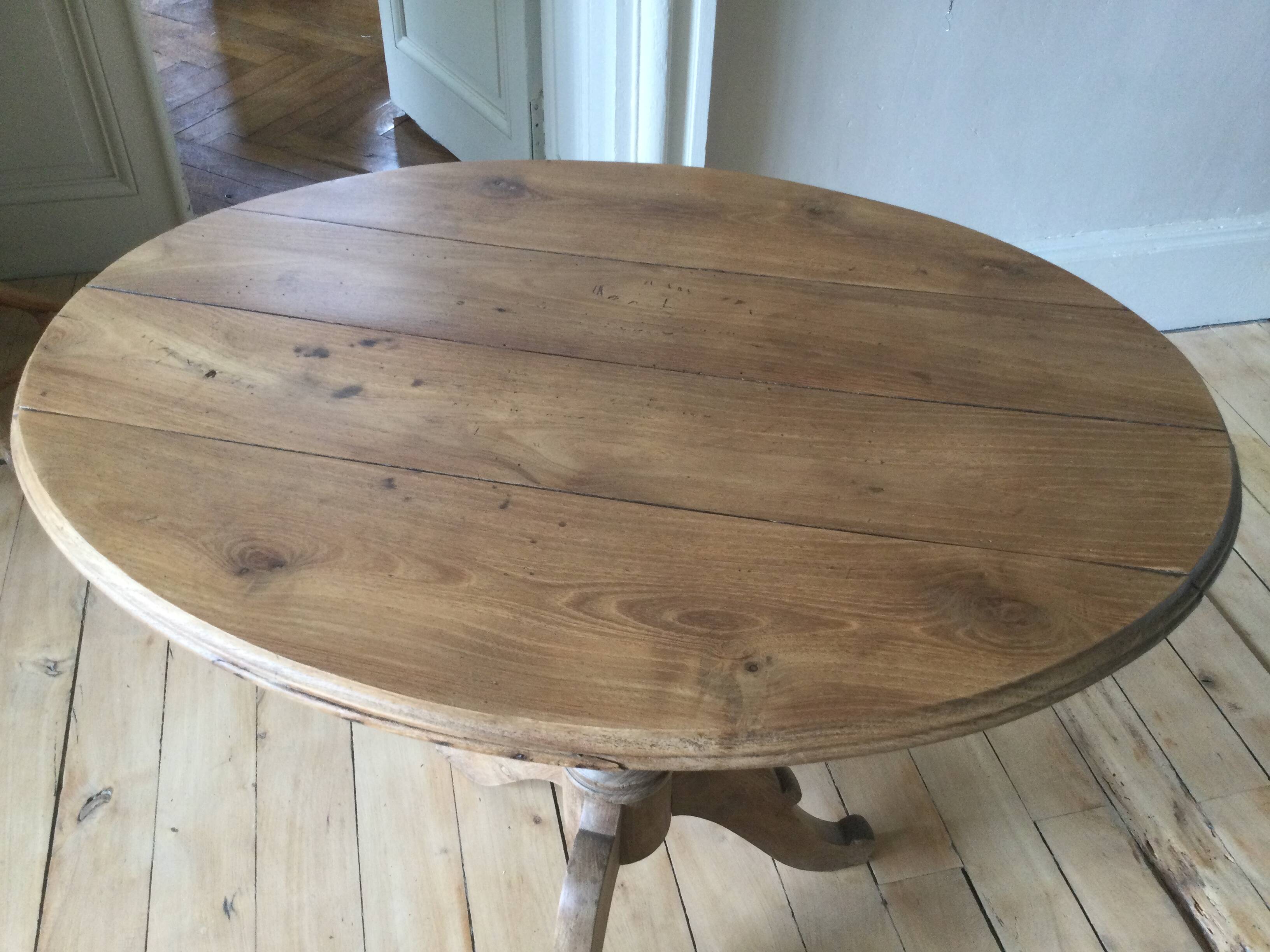 Antique wooden pedestal table