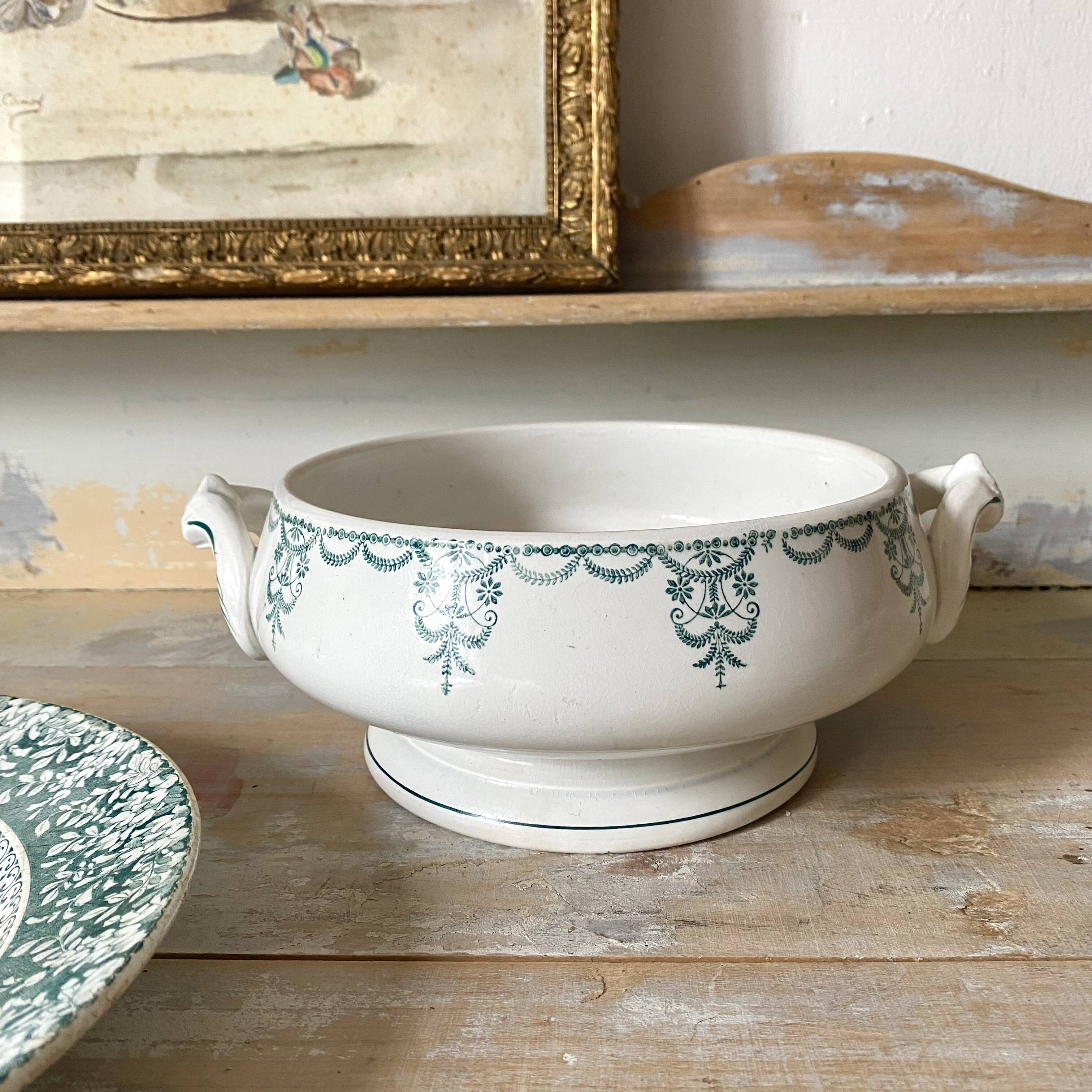 Vegetable dish, earthenware salad bowl Moulin des Loups