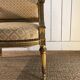 Fauteuil Louis XVI en bois doré sculpté et mouluré