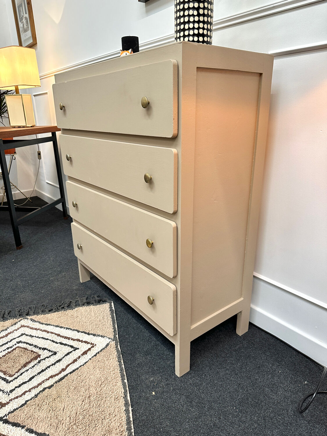 Vintage beige chest of drawers