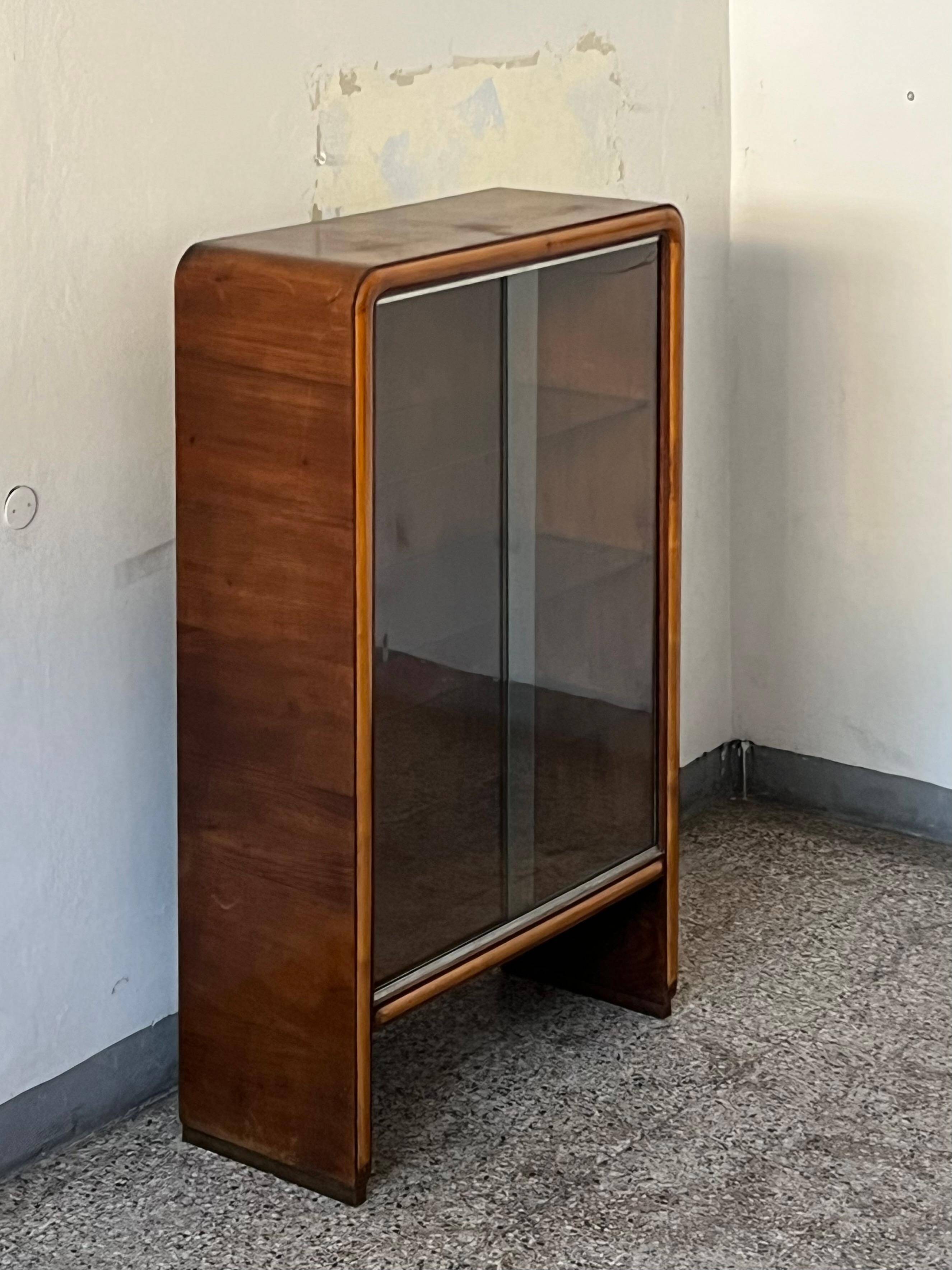 1940's Italian cabinet credenza bar display with glass door art deco style