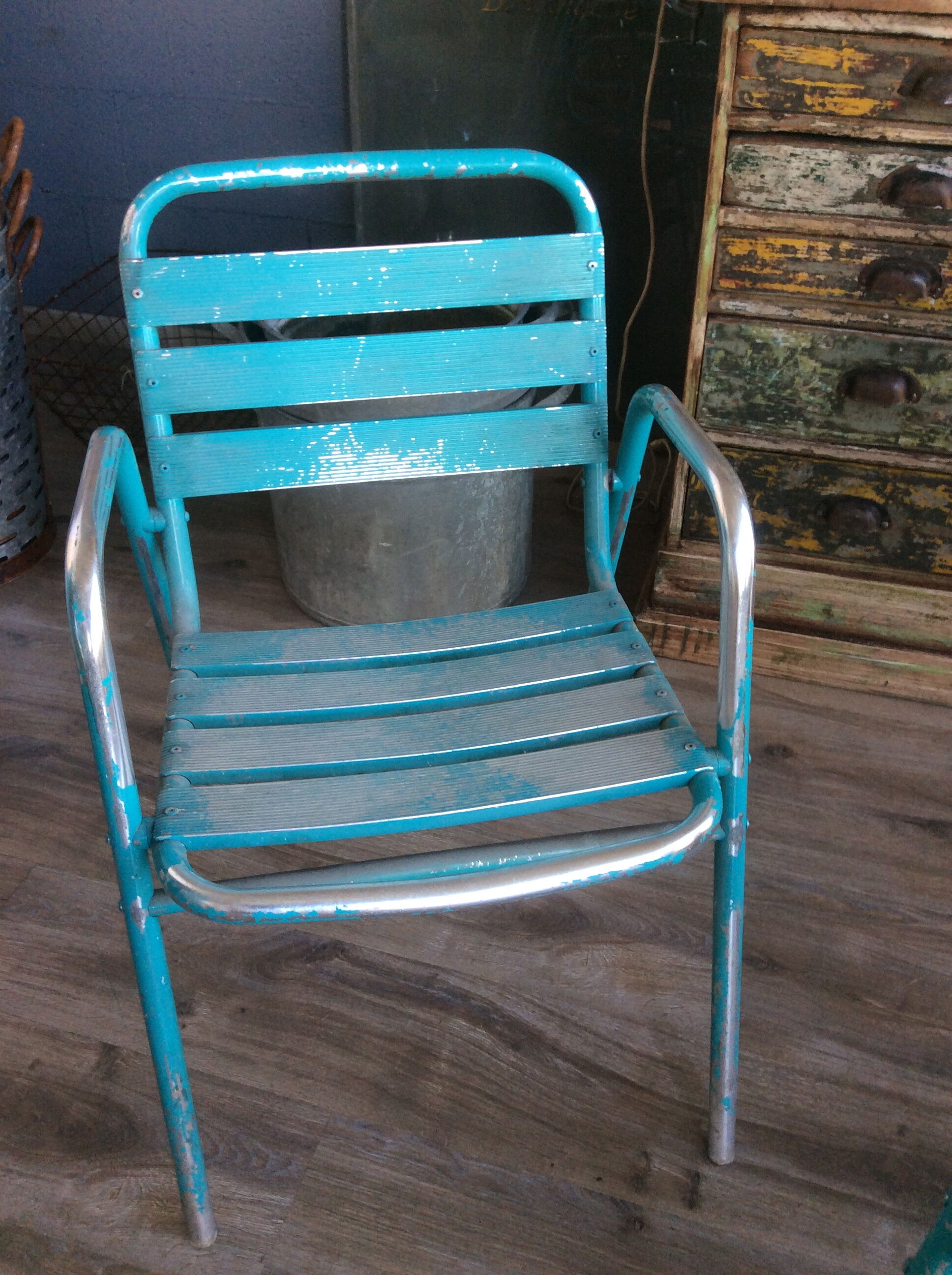 Lot de 10 fauteuils bistrot en aluminium bleu turquoise