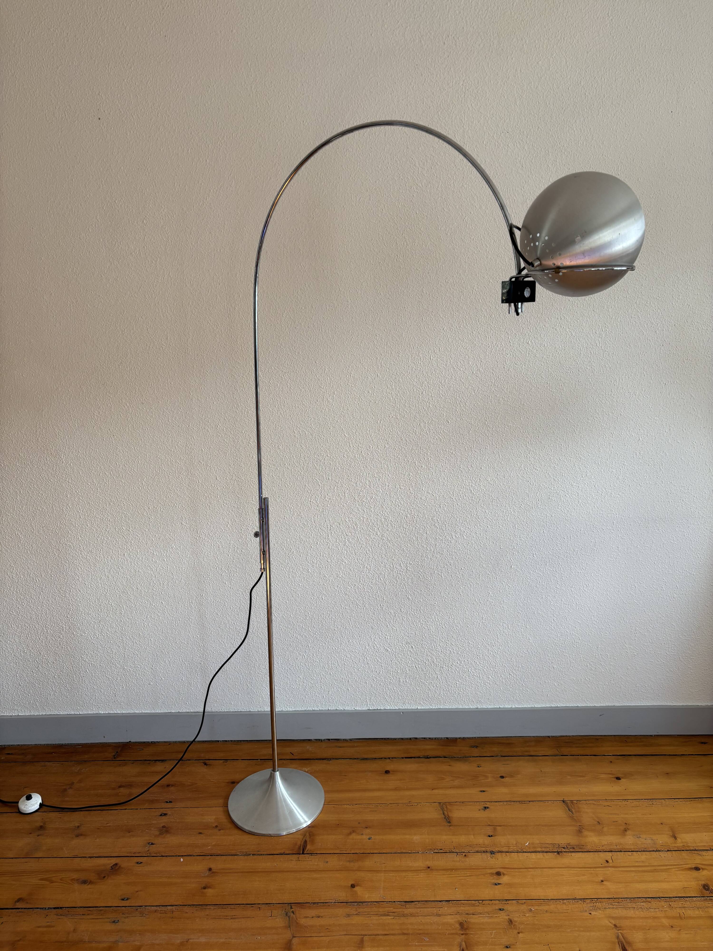 Space Age eyeball floor lamp Goffredo Reggiani 1970