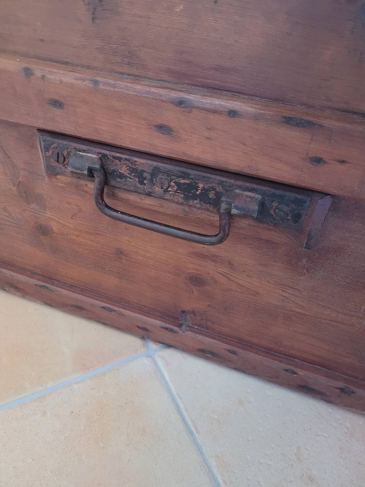 Grande malle en bois vintage