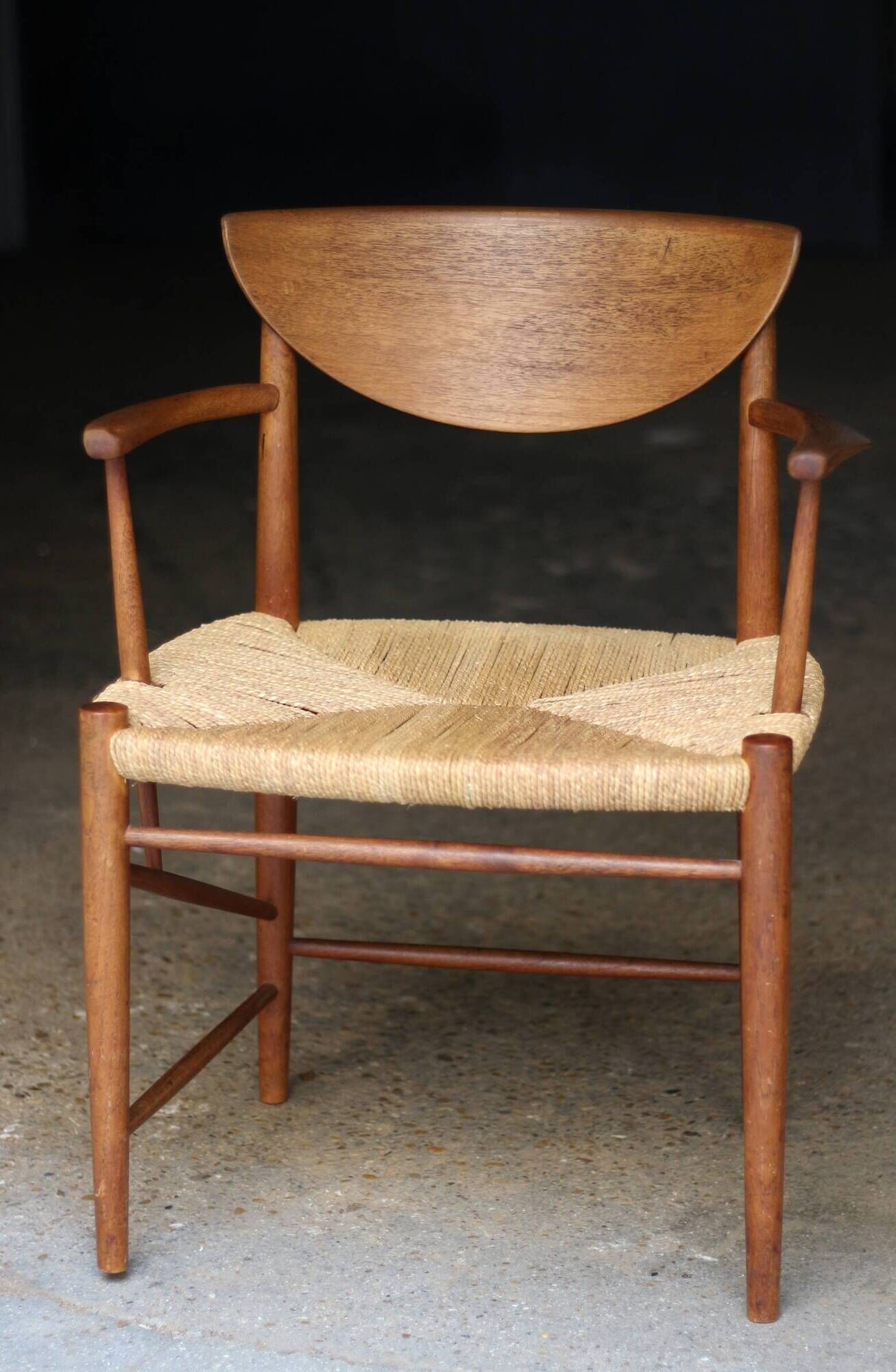 Succession LACOSTE: armchair by Peter Hvidt & Orla Mølgaard-Nielsen (1950)