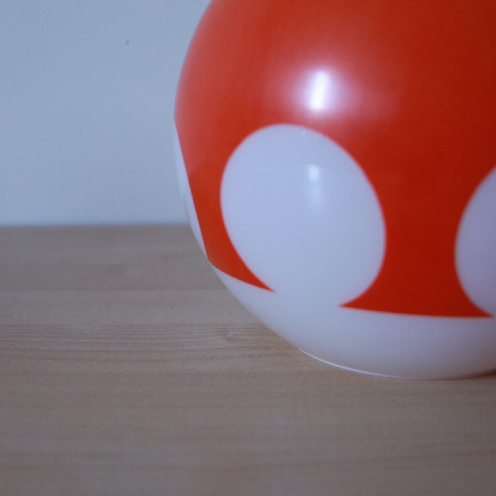 Seventies ball suspension