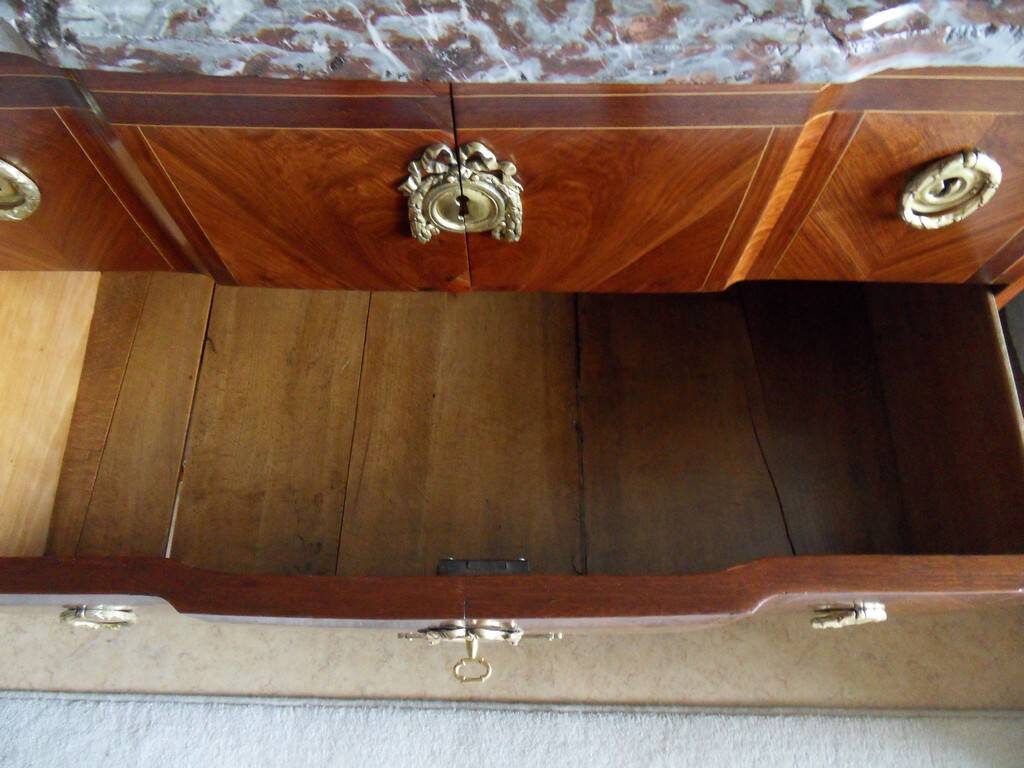 Commode transition xviii siècle estampillée jb vassou
