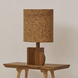 Paire de lampes artisanales en chêne massif et abat-jour en liège, circa 1970