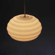 Suspension "New Wave" en verre opale Verner Panton pour Holmegaard, 1984