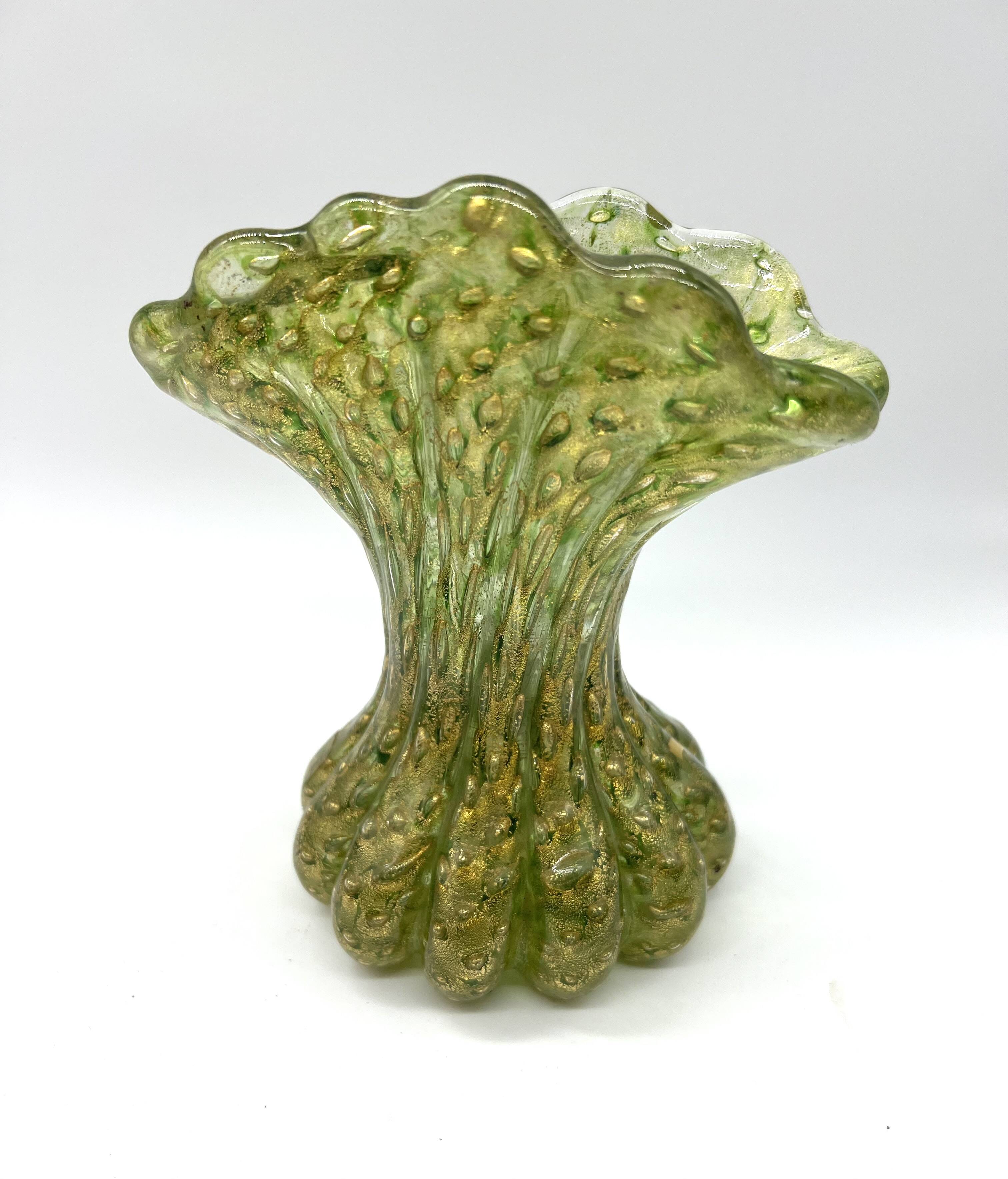Vase en verre de Murano à inclusions d’or – Italie, vers 1960