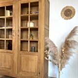 Parisian display cabinet