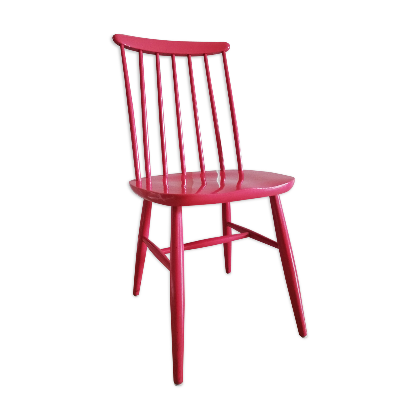 Pink Scandinavian chair
