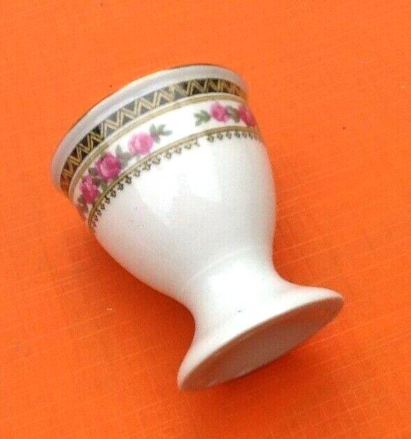 1930s Egg cup on porcelain pedestal