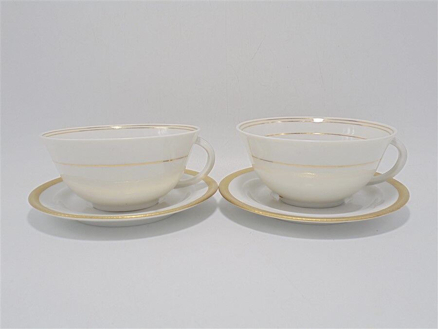 Pair of cups
