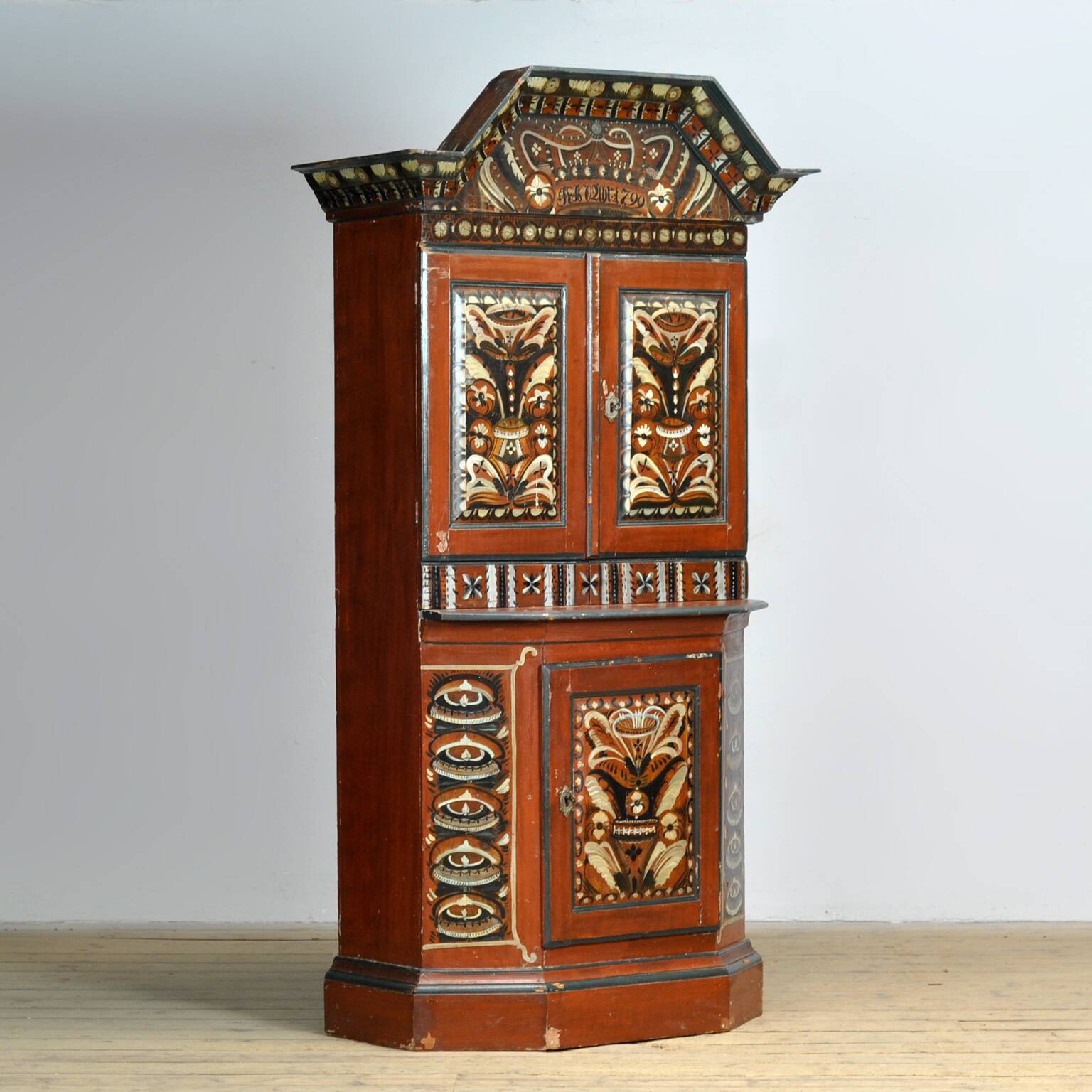 Sideboard, painted cabinet from Dalarna, Sweden 1799