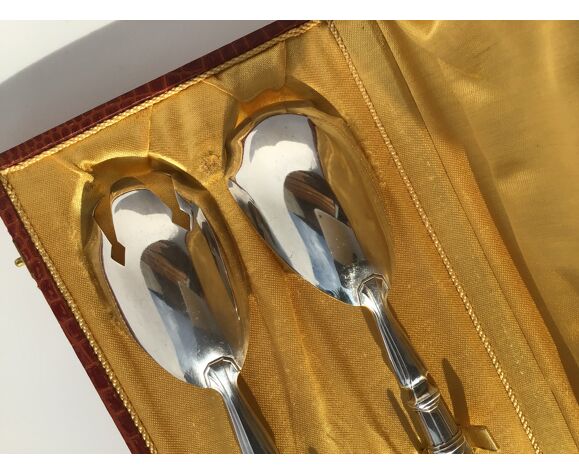 Art Deco salad cutlery in silver metal punches