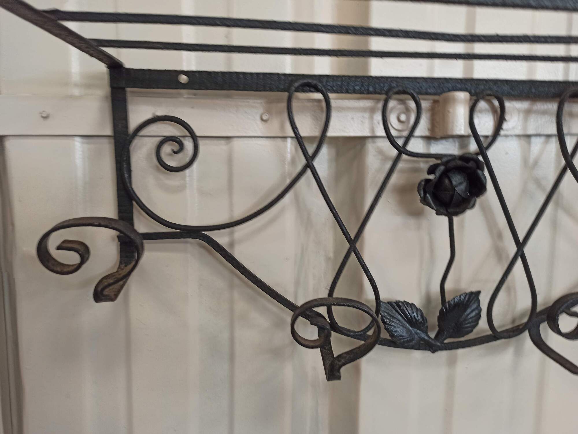 Coat rack in wrought iron art deco patère with decoration of black rose coat rack coat rack