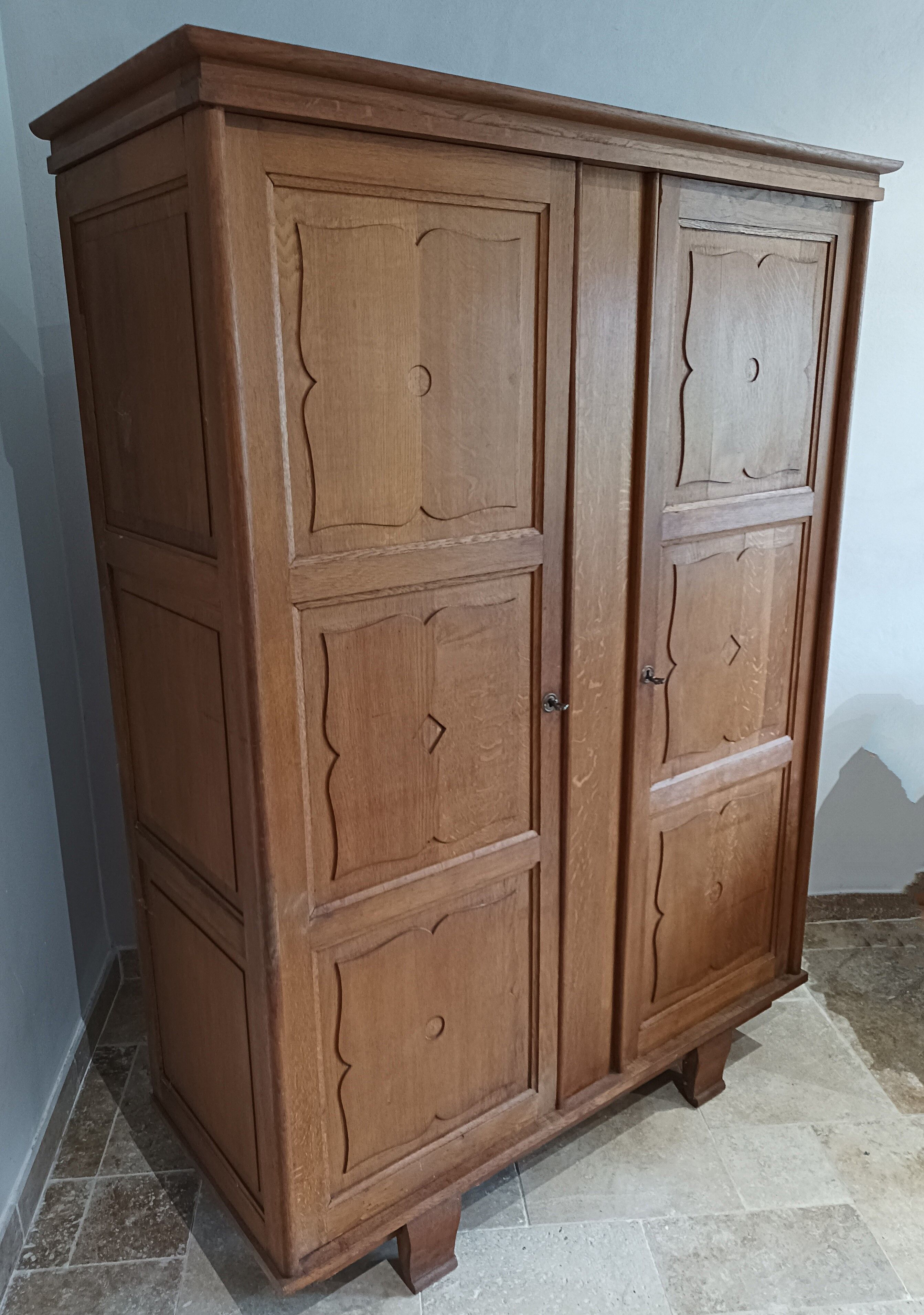 Vintage oak cabinet