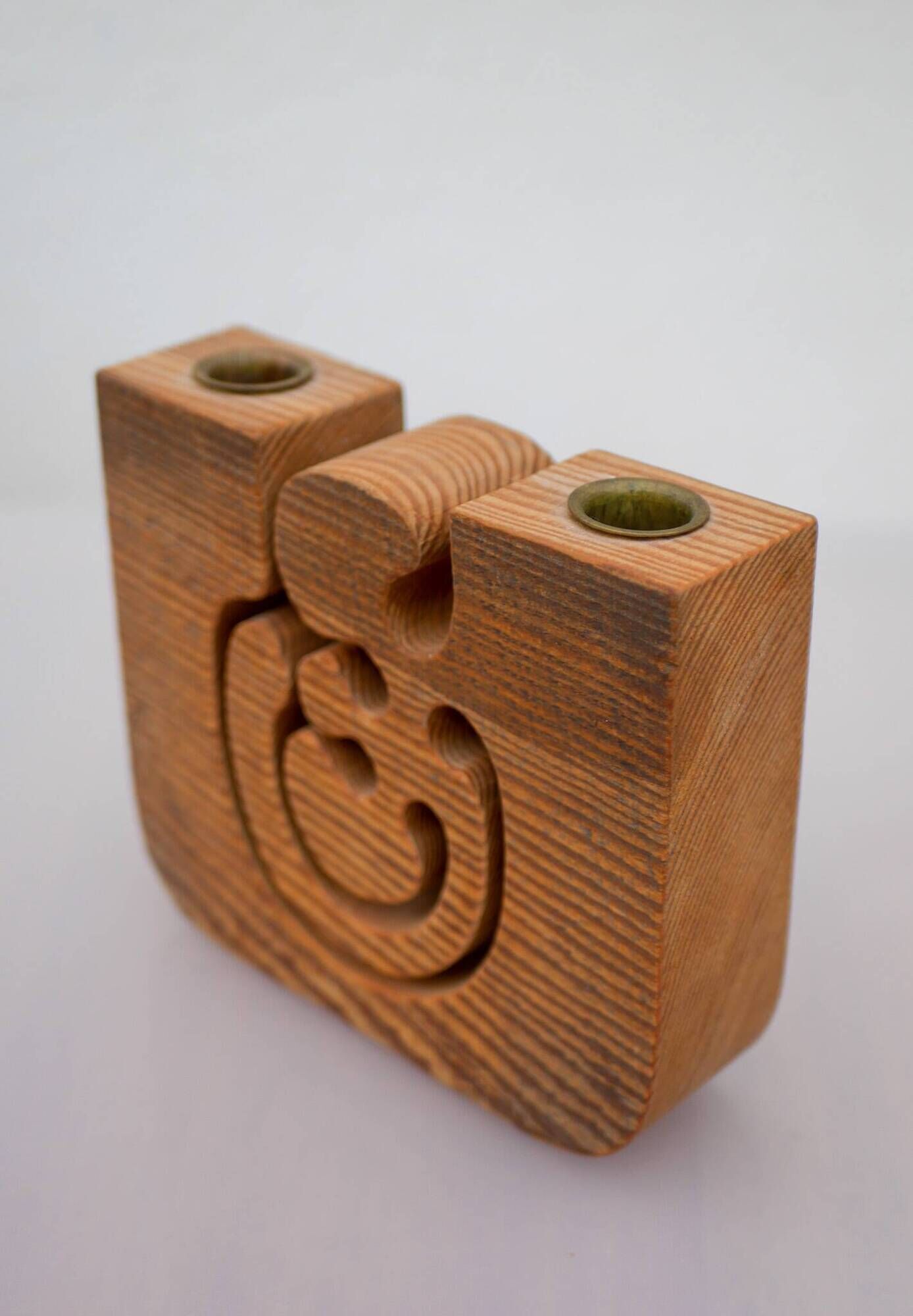Scandinavian Modern Candle Holder in Wood by Gunnar Kanevad, Sweden, Organic Shape