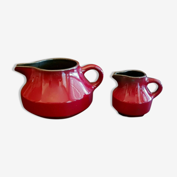 Teapot and milk jar in burgundy red ceramic