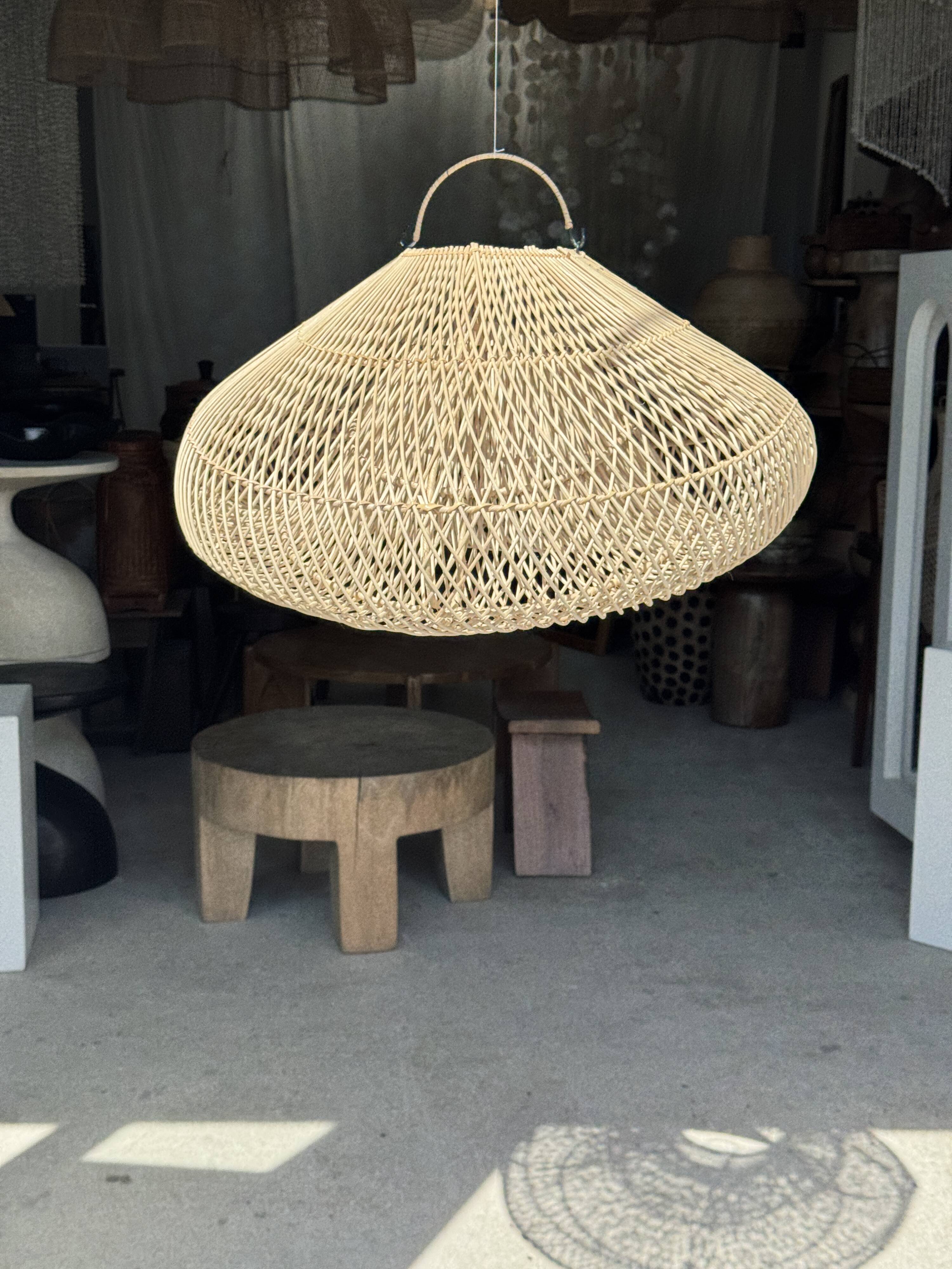 Suspension or rattan lampshade in the shape of a cloud or flattened bubble D60 H35