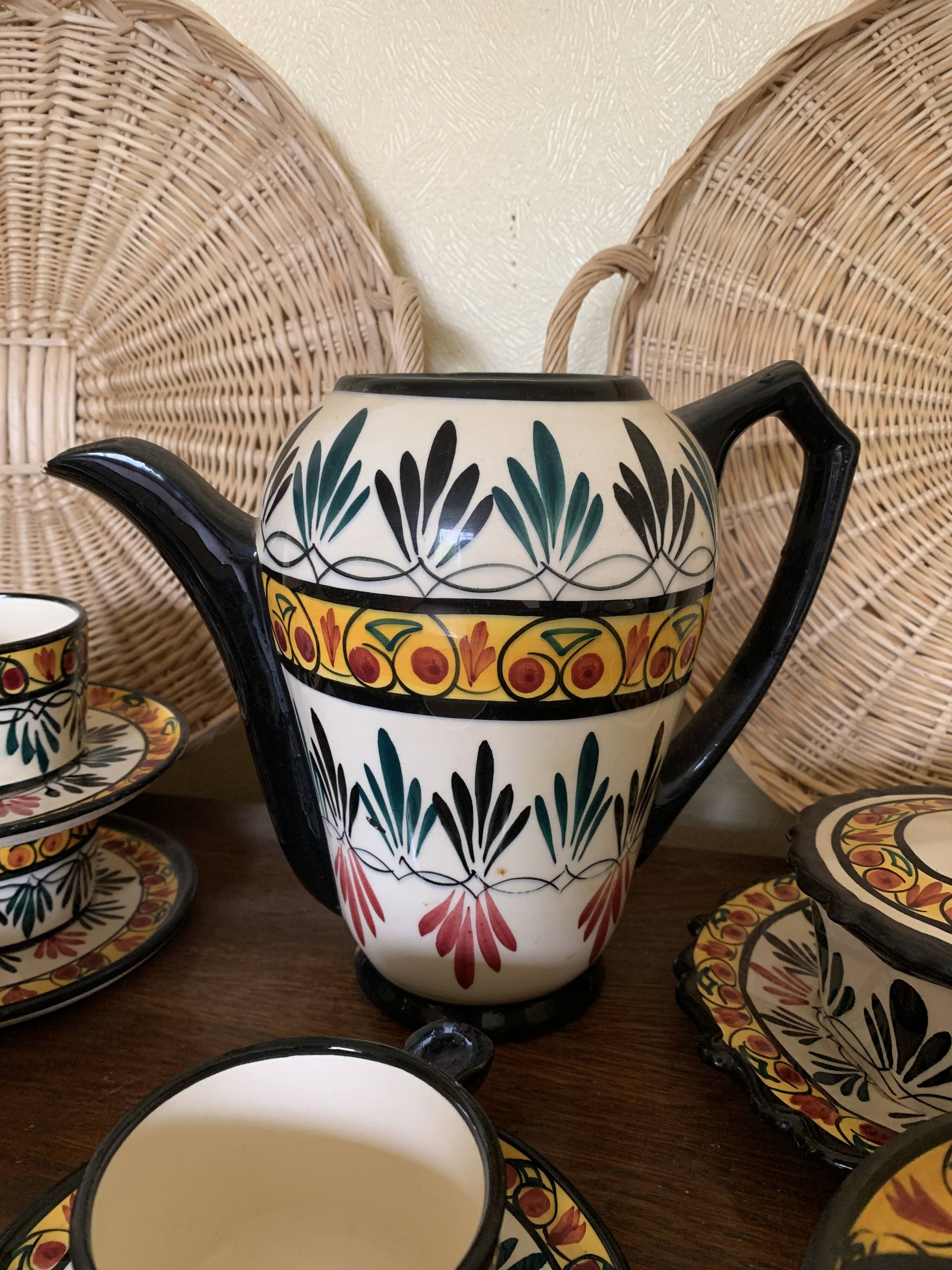 Rare complete Saint Jean de Bretagne coffee service - 10 cups, coffee pot.