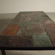 Table basse postmoderne par Pia Manu, Belgique